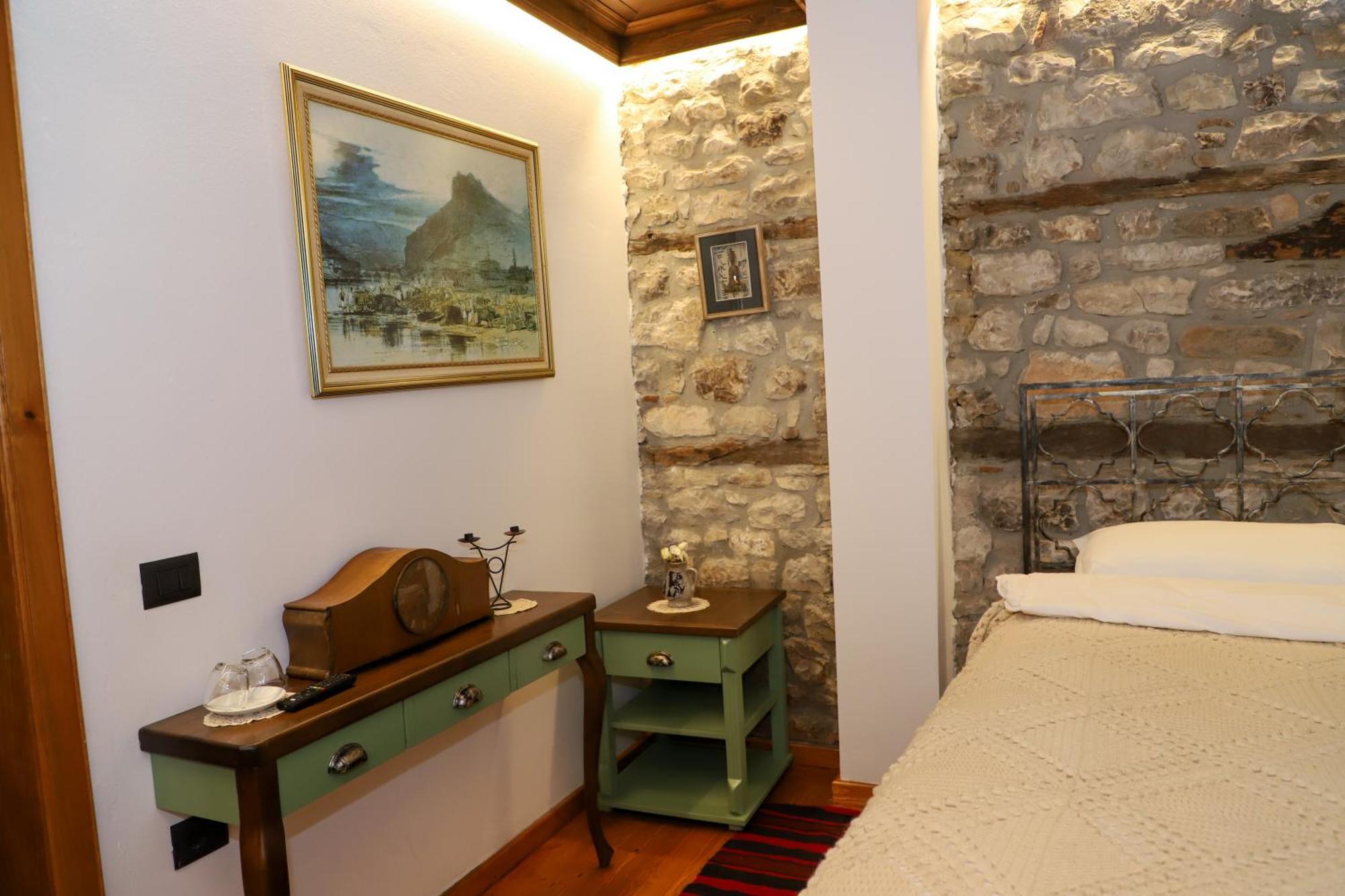 Villa Oda Tomori Berat Exteriör bild
